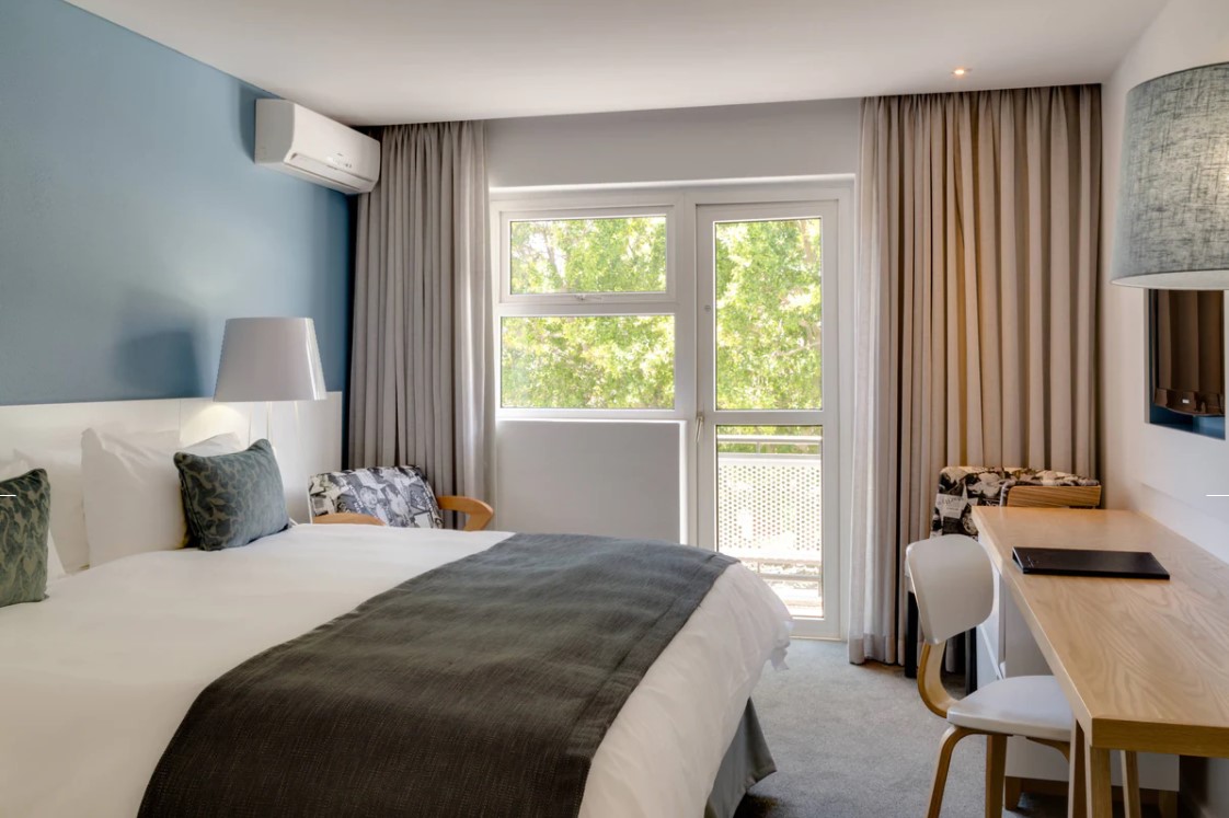 Protea Hotel Cape Town Sea Point thumbnail 4